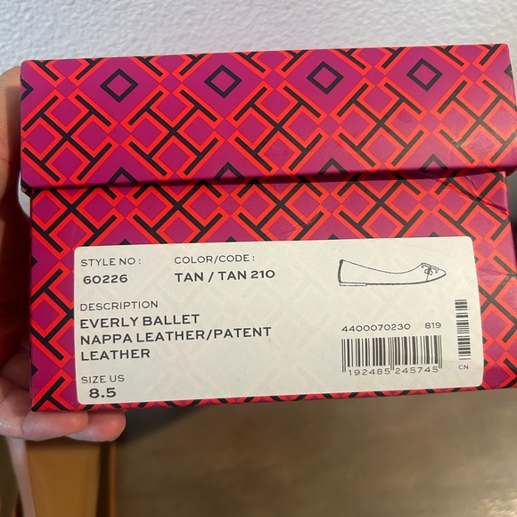 Tory Burch flat 8.5 - Picture 7 of 9